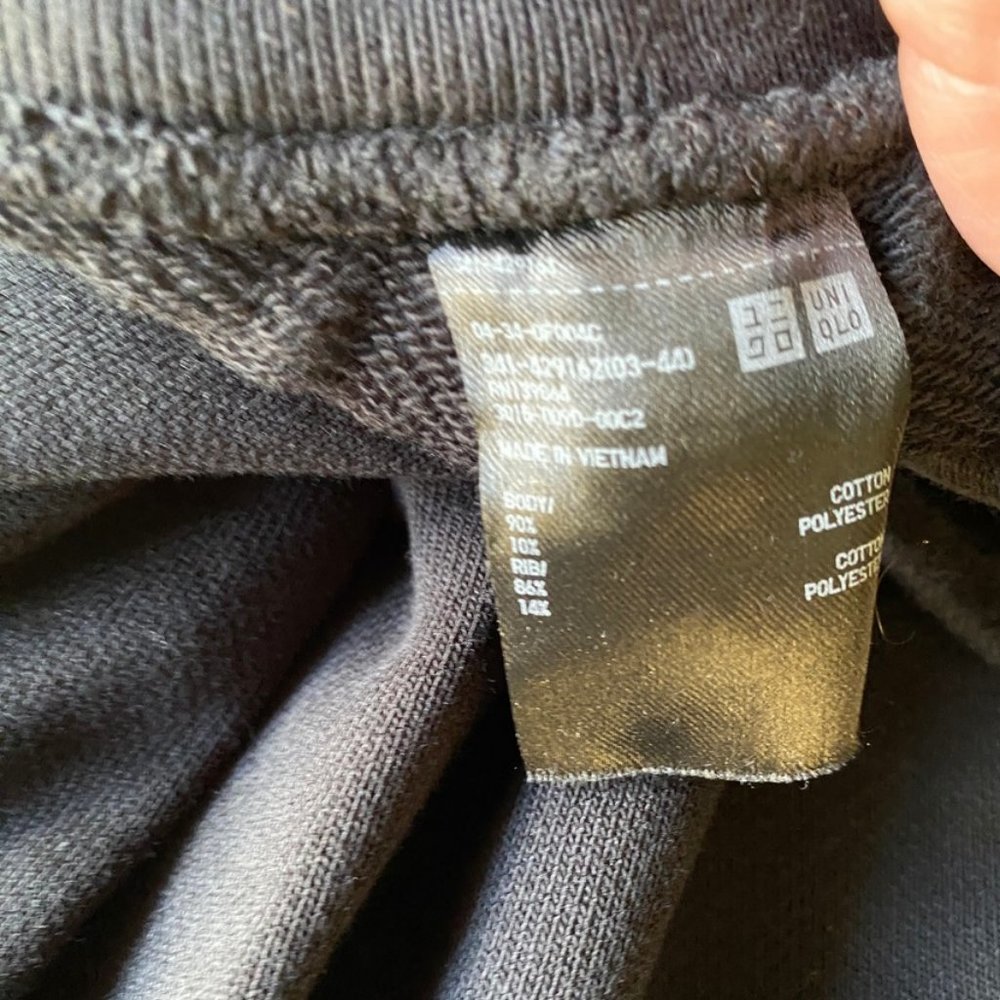 UNIQLO fleece sweatpants active joggers - Picture 3 of 9
